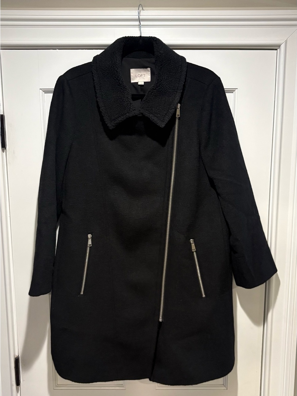LOFT Black Asymmetrical Wool Blend Front Zip Coat with Sherpa Collar size Medium